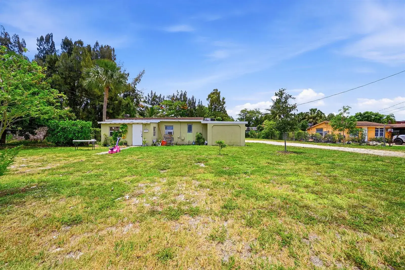 700 SW 8th Street, Pompano Beach FL 33060