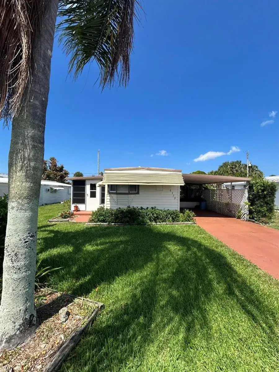 8379 SE Eagle Avenue, Hobe Sound FL 33455 photo 2