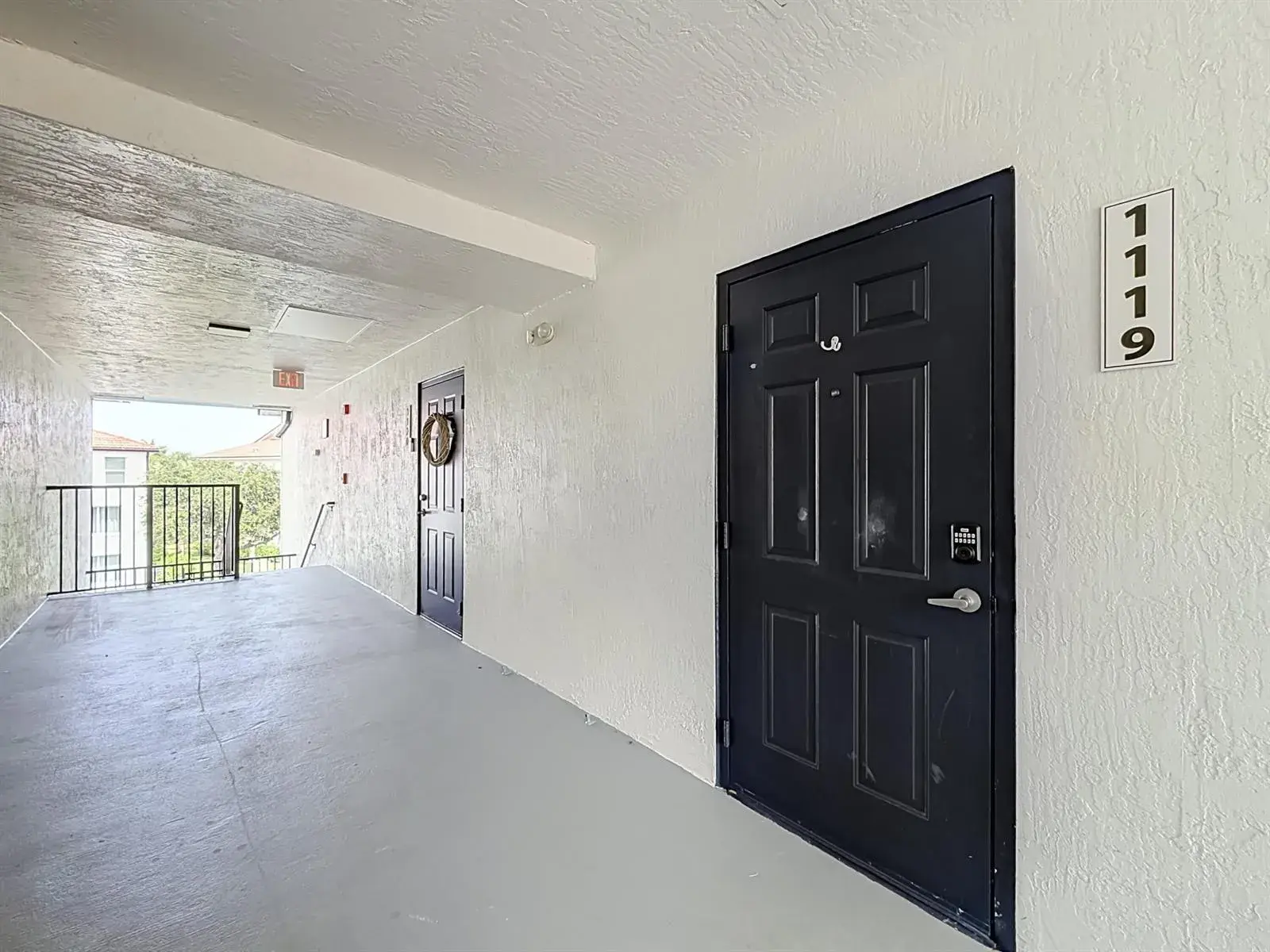 1119 Villa Circle, Boynton Beach FL 33435