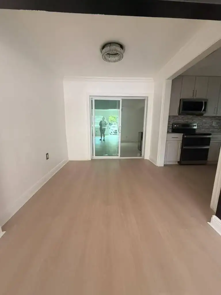 905 S L Street, FL 33460 photo 4