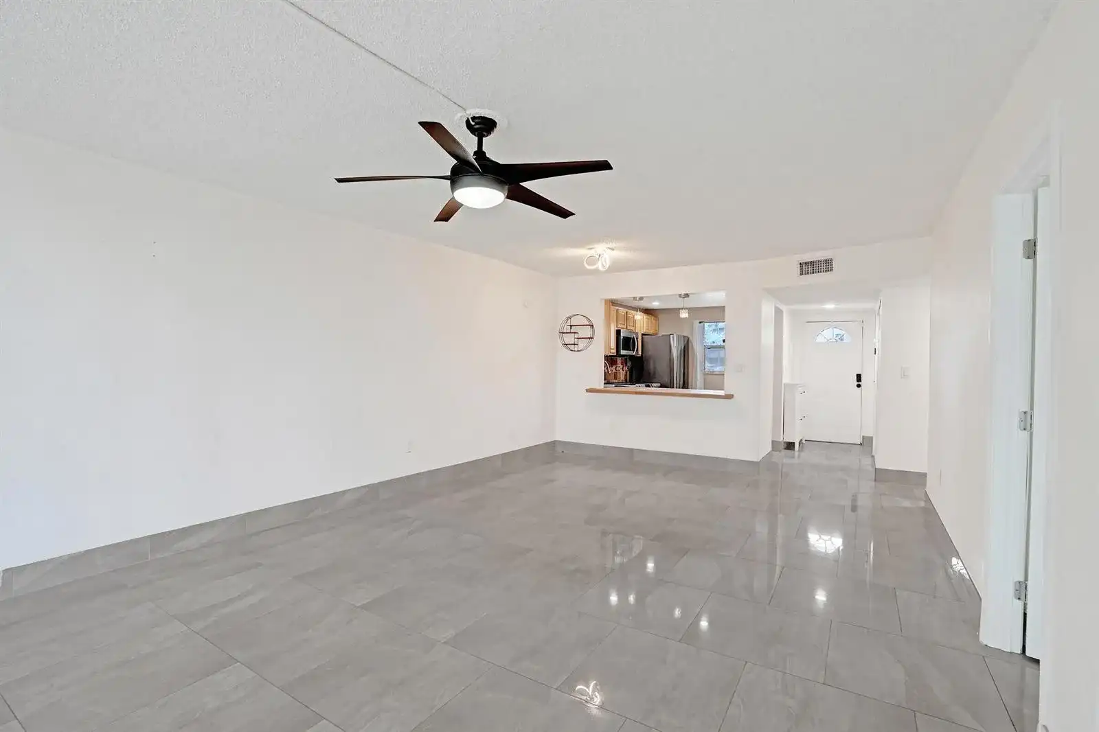 8301 Sands Point Boulevard # S102, Tamarac FL 33321