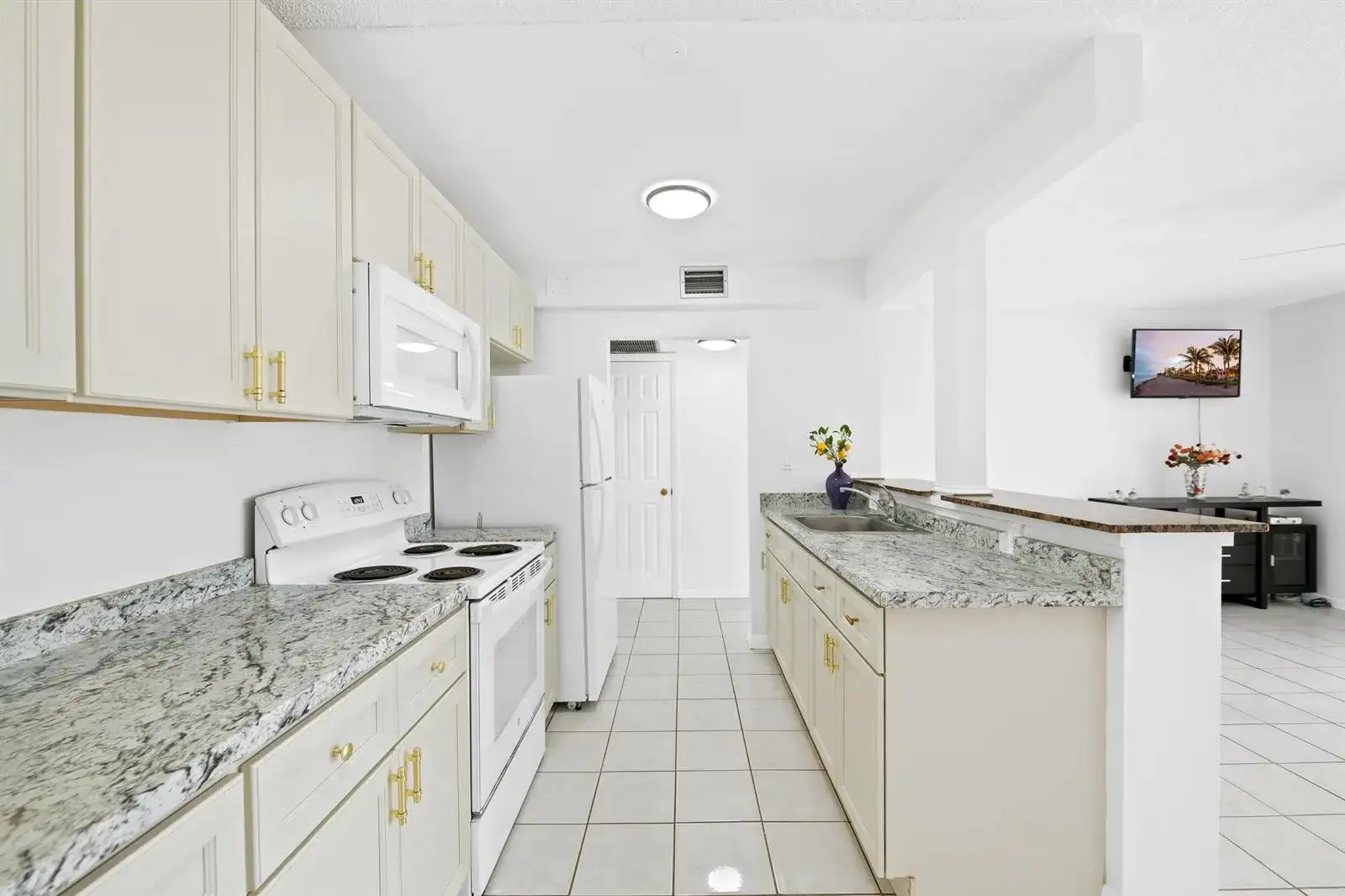 5190 E Sabal Palm Boulevard # 209, Tamarac FL 33319 photo 3