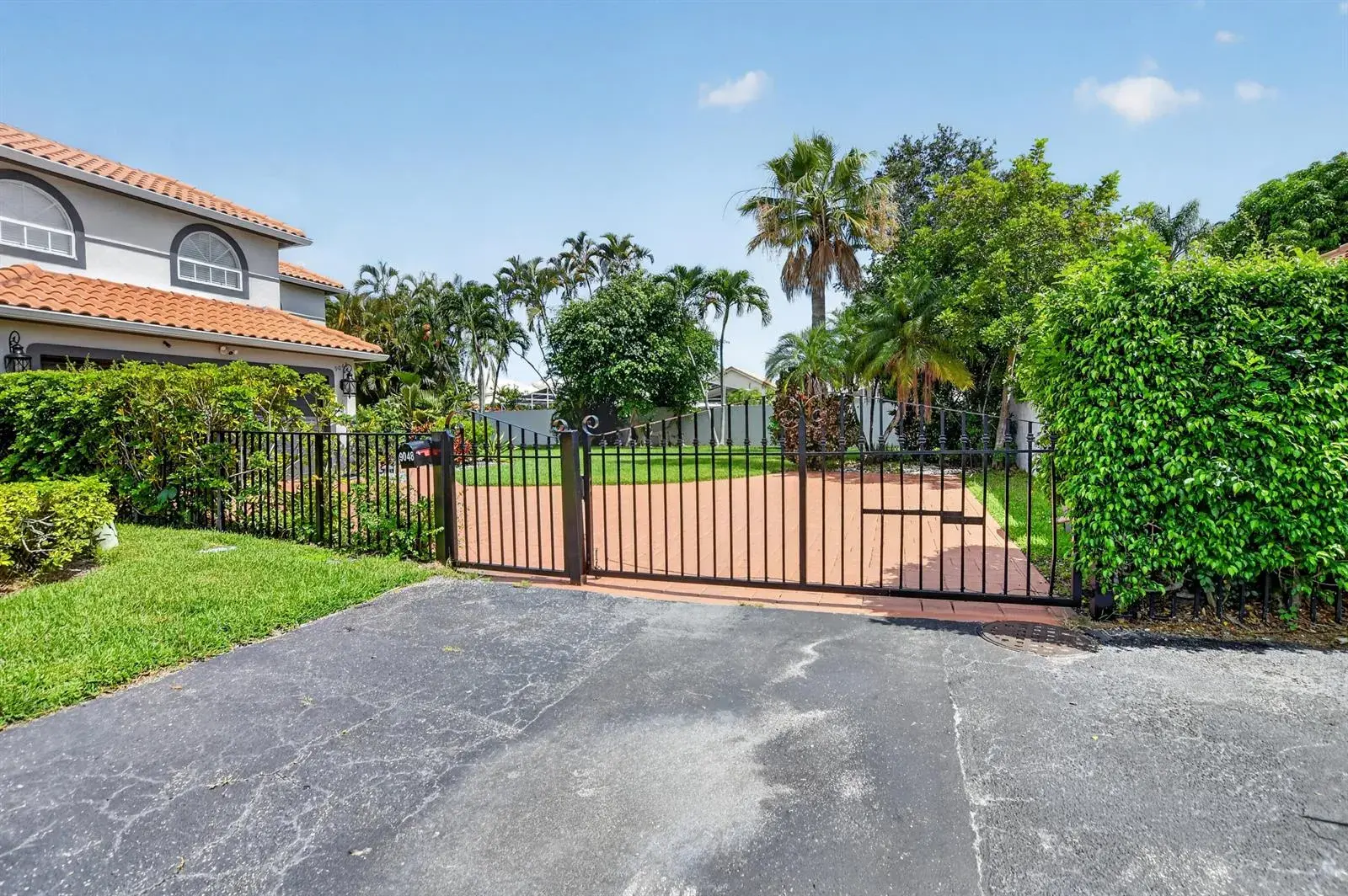9048 Villa Portofino Circle, Boca Raton FL 33496