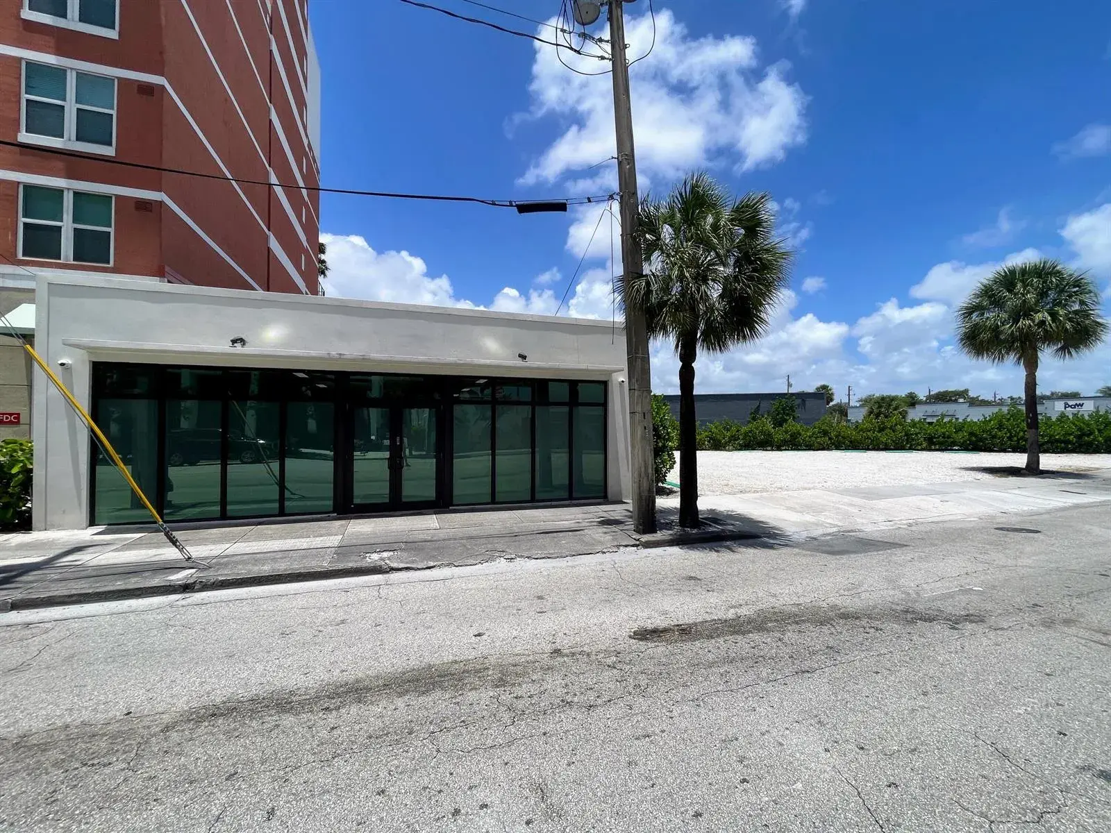 643 N Andrews Avenue, Fort Lauderdale FL 33311