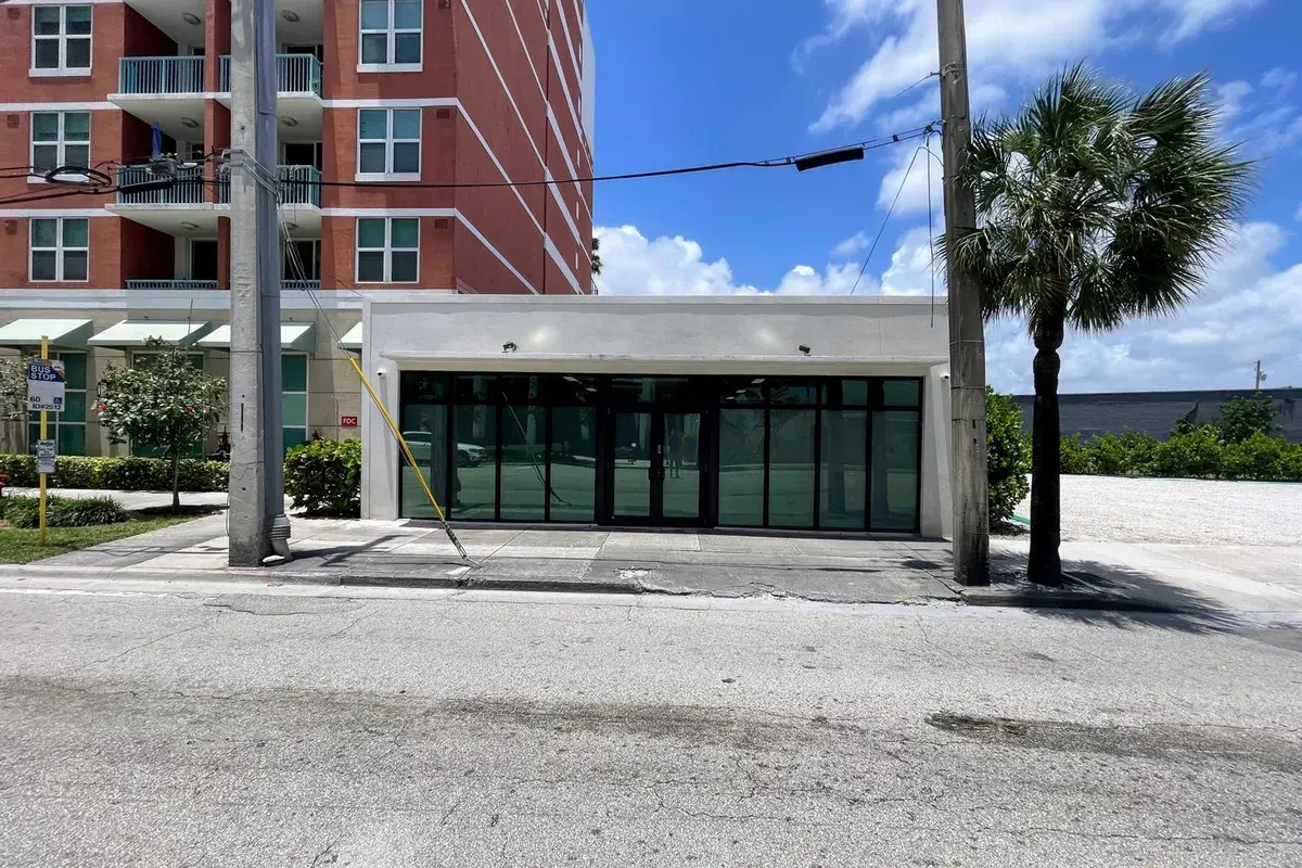 643 N Andrews Avenue, Fort Lauderdale FL 33311