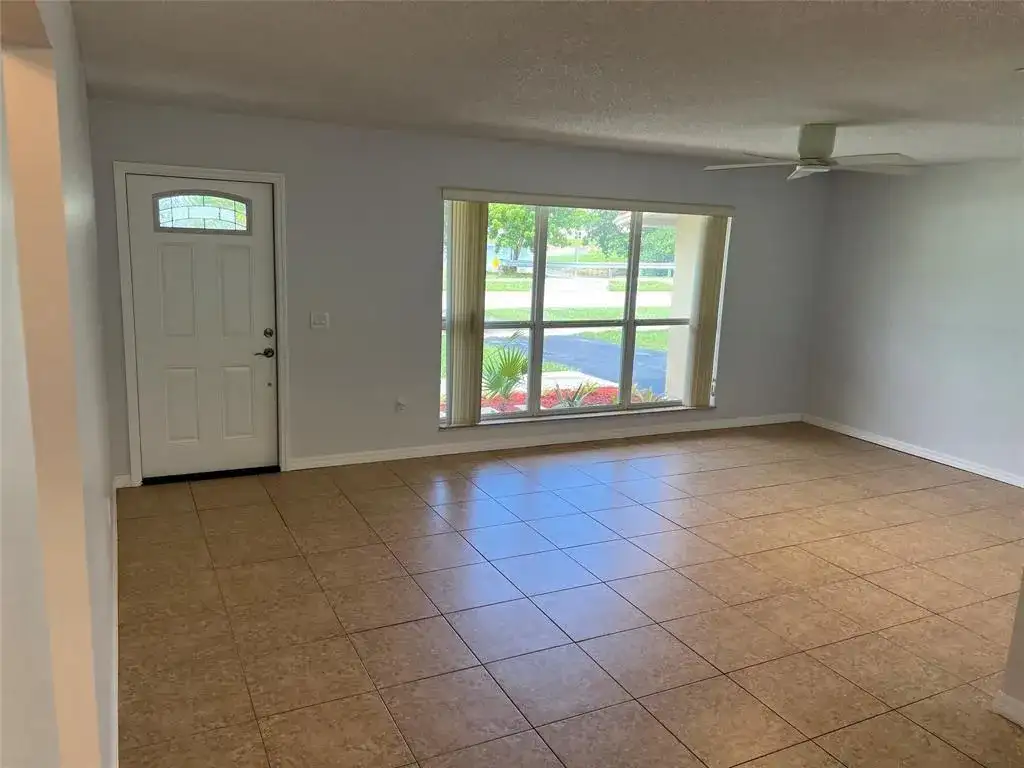 2650 NW 94th Way, Sunrise FL 33322 photo 5