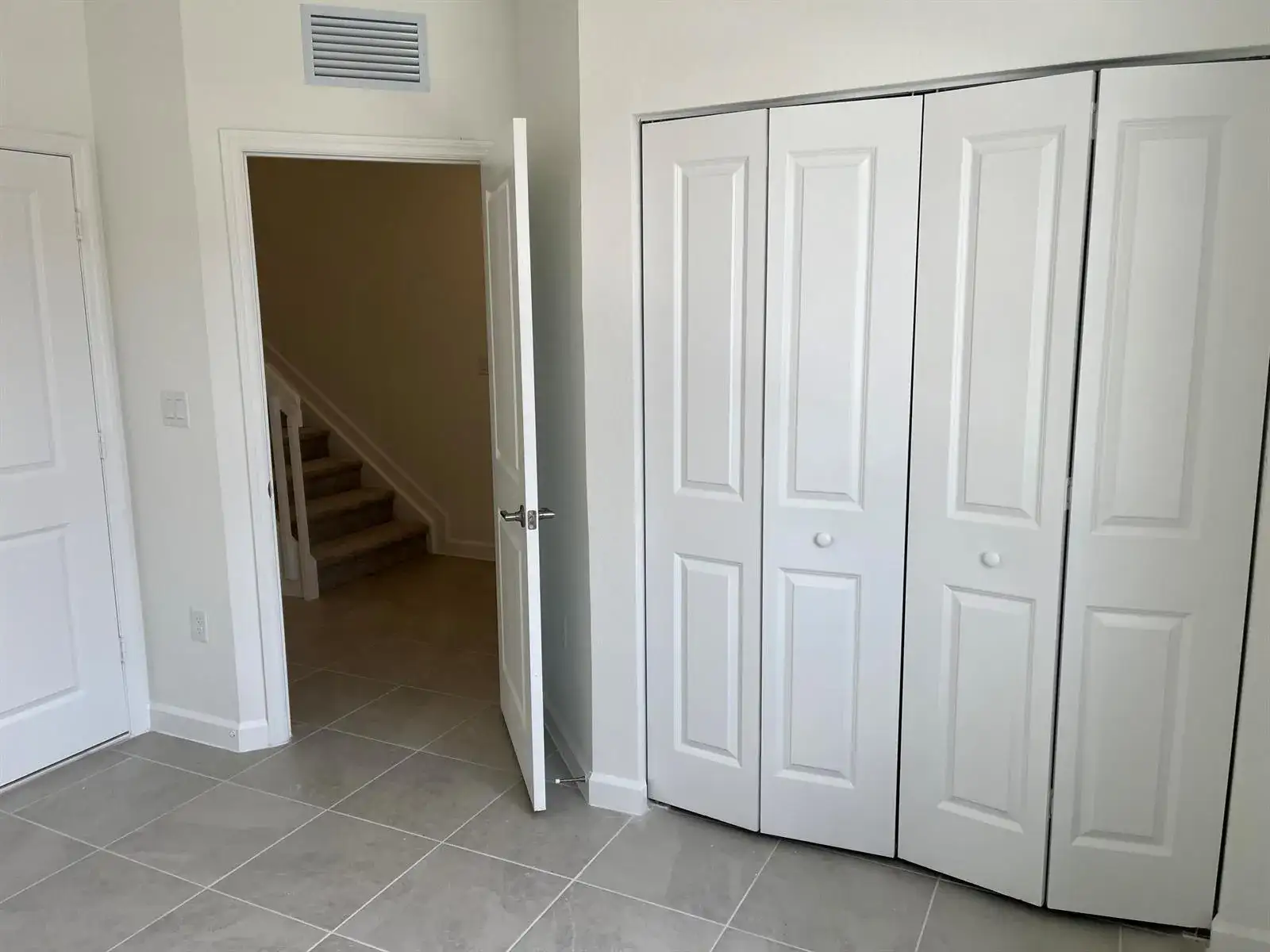 2624 SE 25th, Homestead FL 33035 photo 5