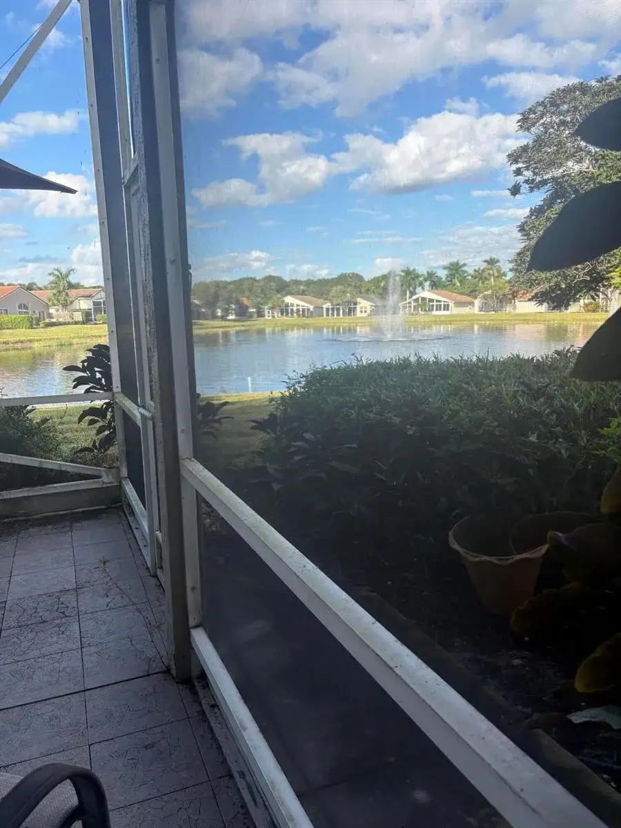 9815 Lemonwood Drive, Boynton Beach FL 33437 photo 5