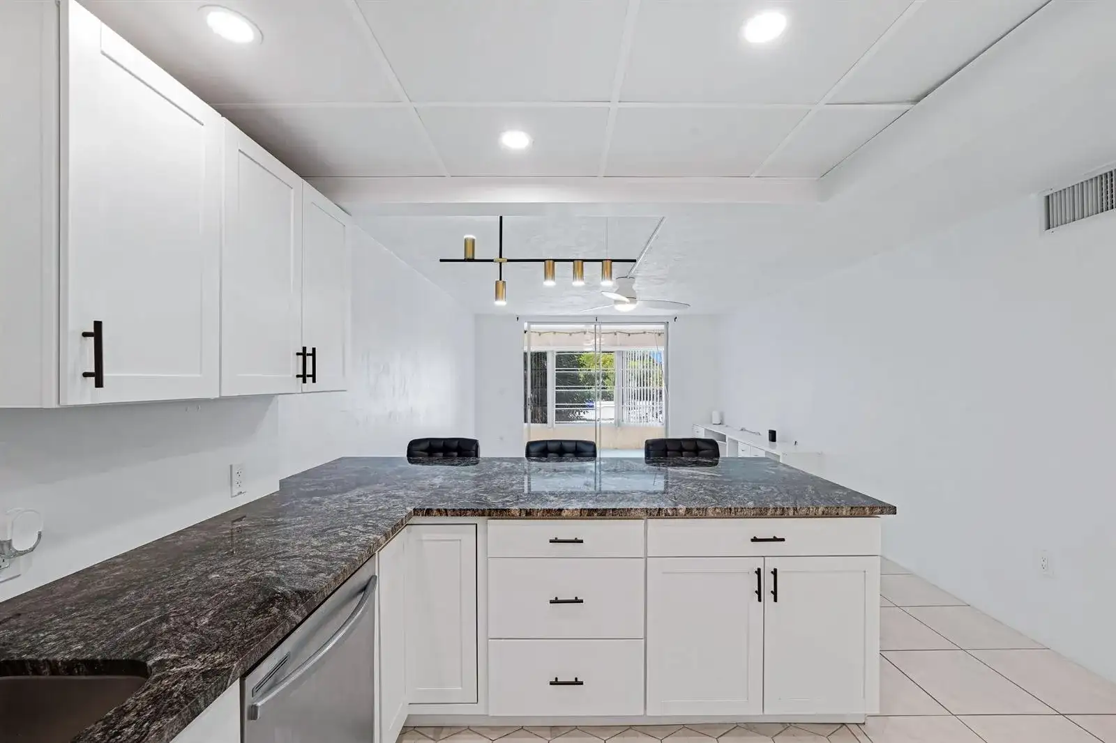 7100 NW 17th Street # 220, Plantation FL 33313 photo 4
