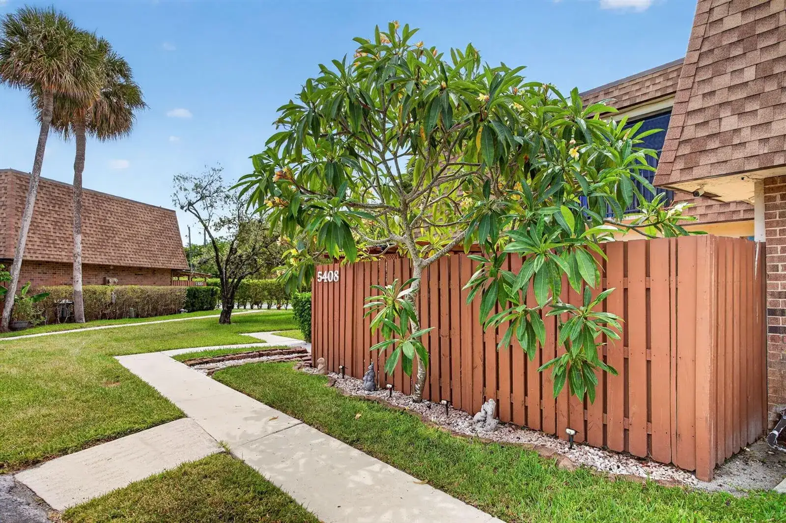 5408 NW 59th Place, Tamarac FL 33319 photo 2