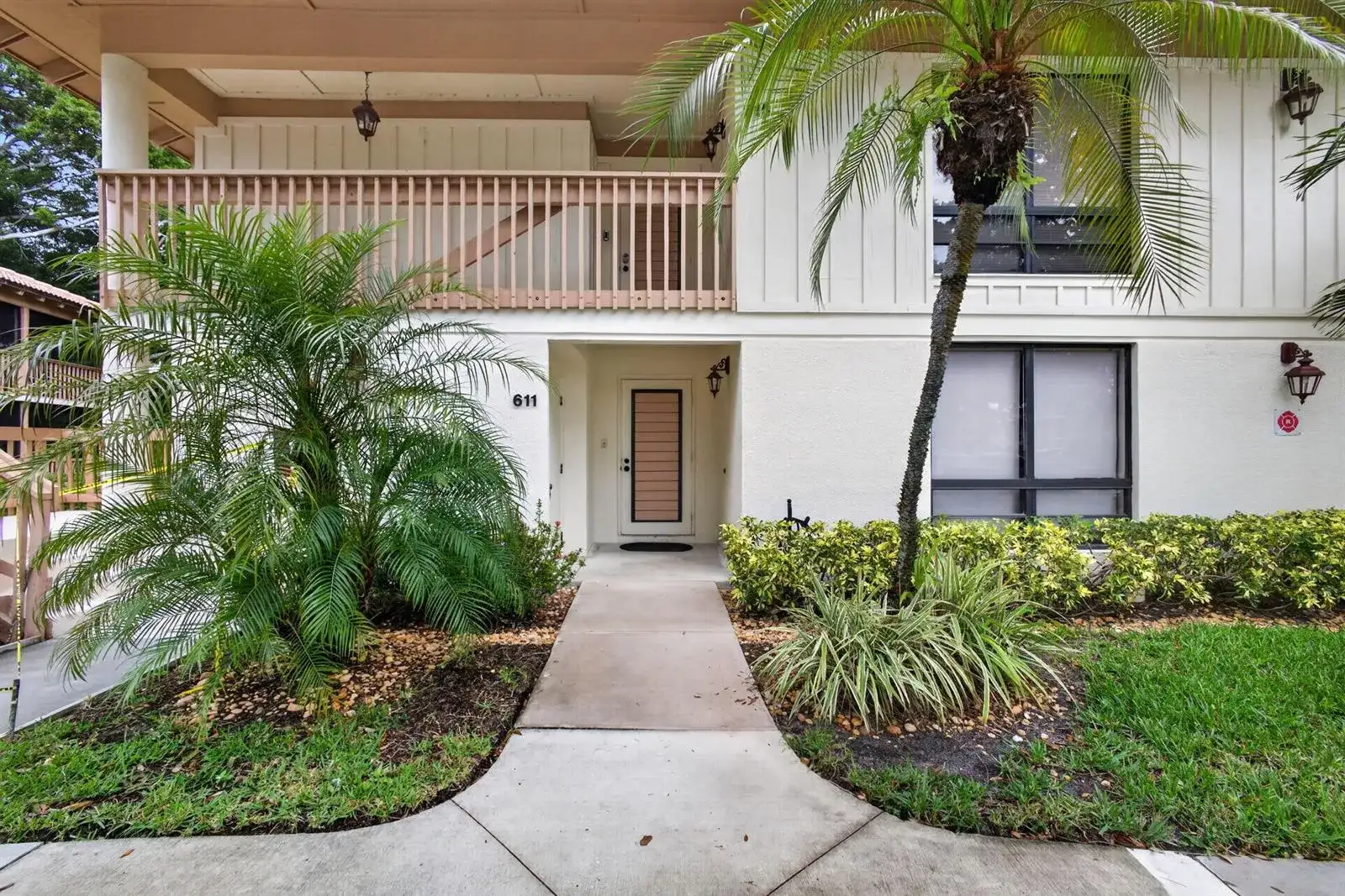 611 Brackenwood Cove, Palm Beach Gardens FL 33418 photo 3