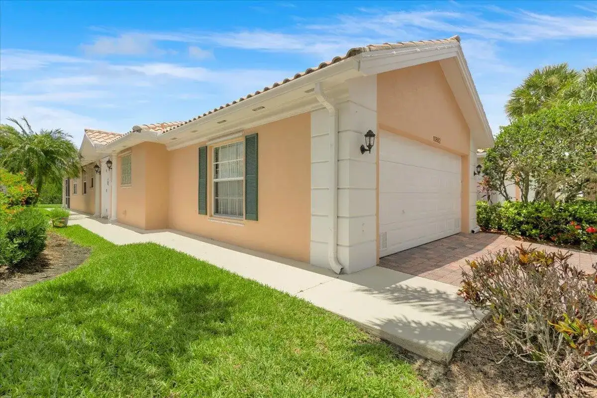 10882 SW Dardanelle Drive, Port St. Lucie FL 34987 photo 3