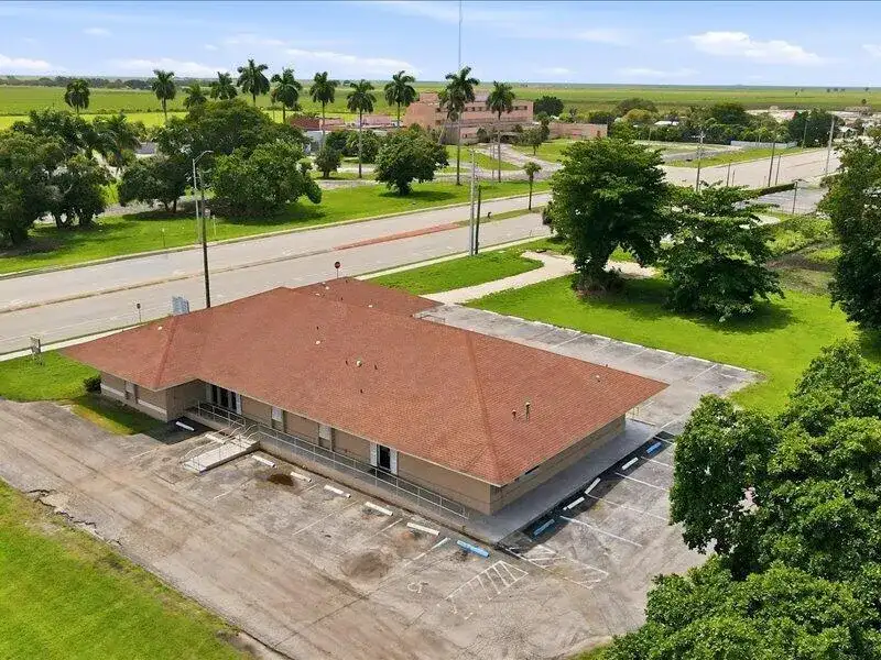 1100 S Main Street, Belle Glade FL 33430 photo 5