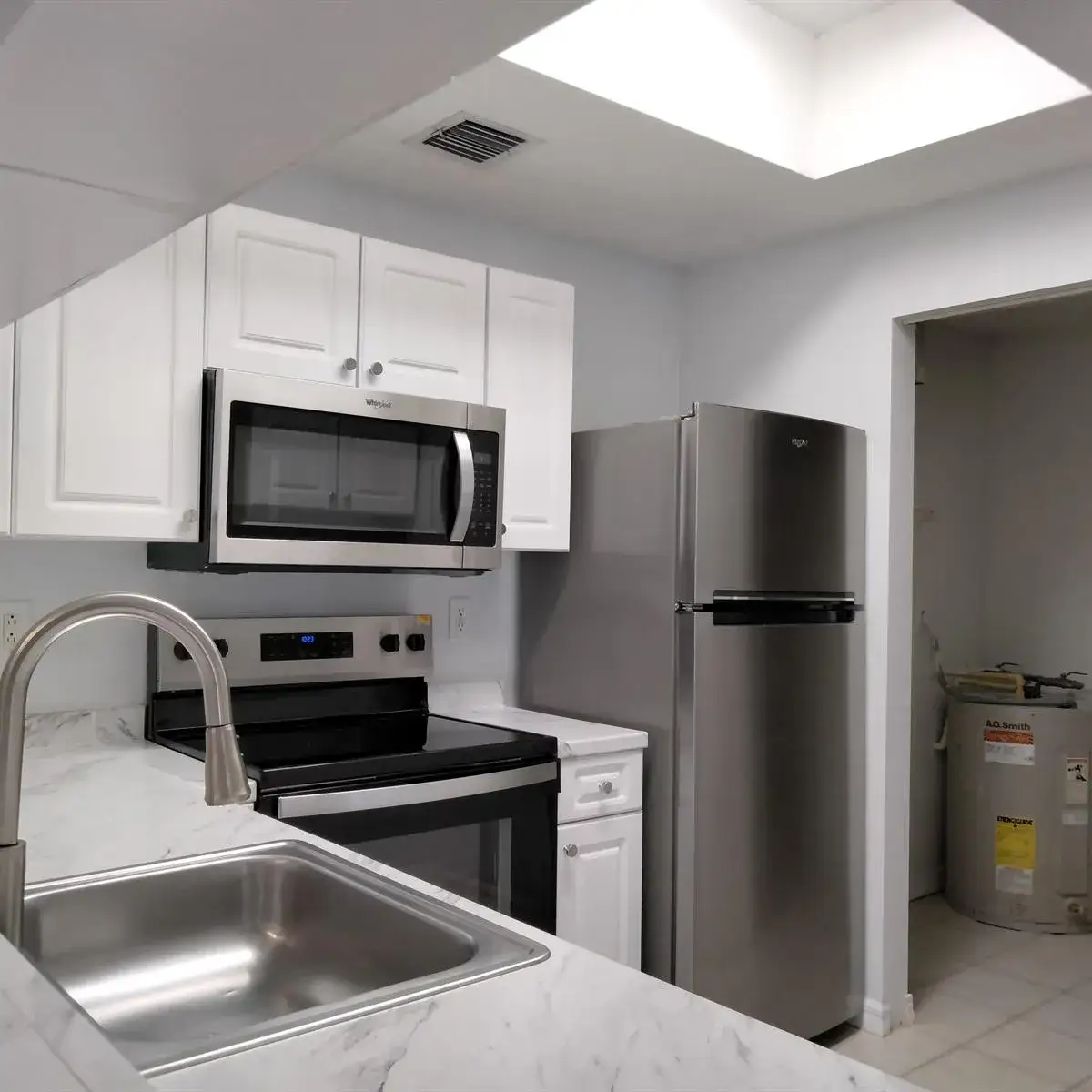 2803 Sarento Place # 111, Palm Beach Gardens FL 33410