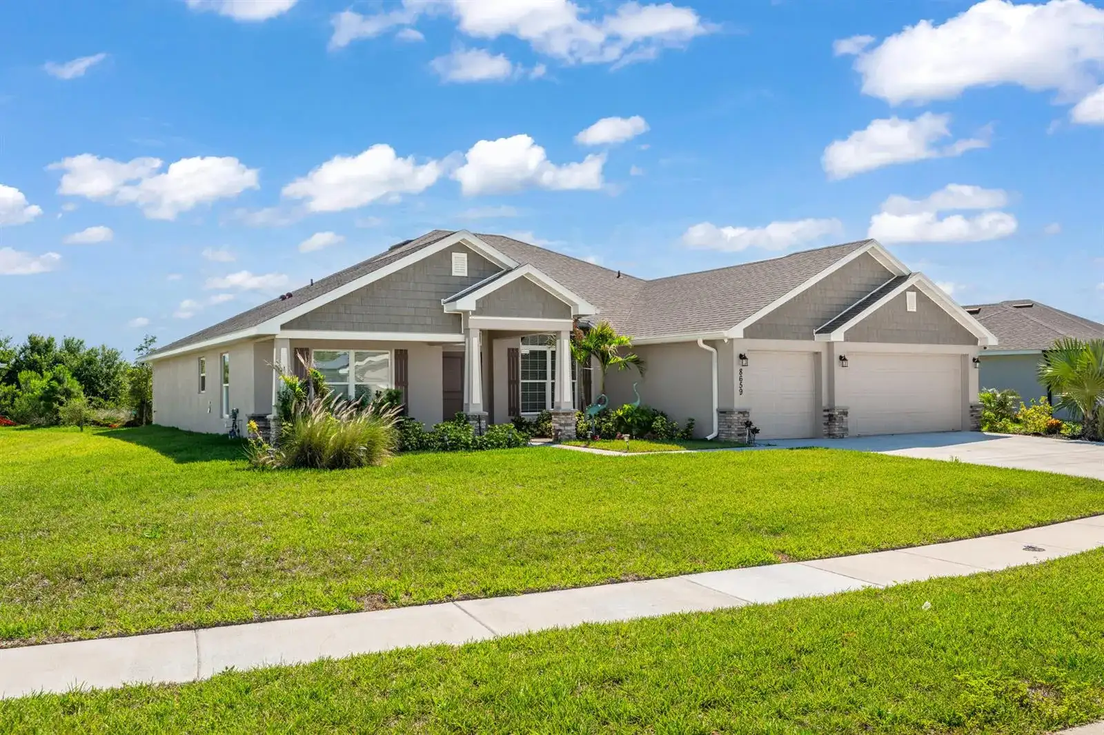 8659 Waterstone Boulevard, Fort Pierce FL 34951 photo 2