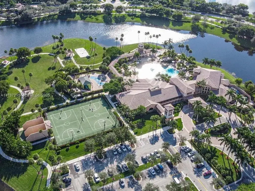 9342 S Belfort Circle # 214, Tamarac FL 33321 photo 3