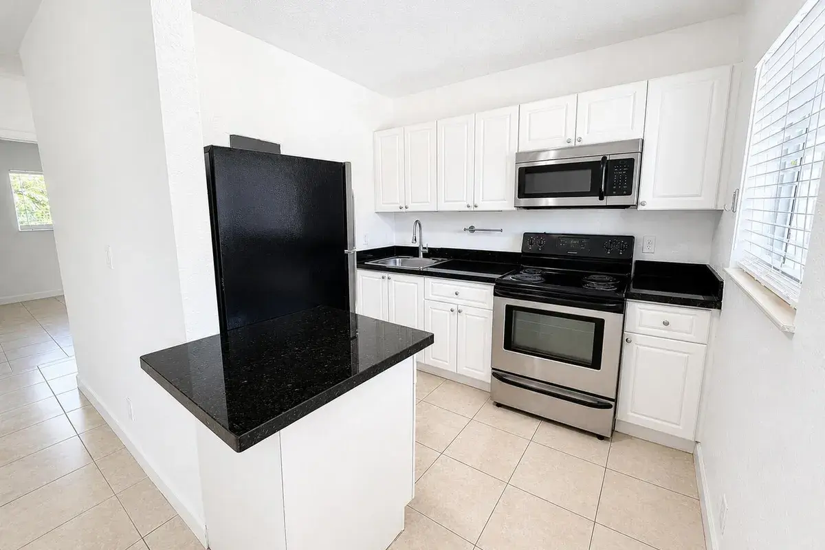 701 SW 14th Avenue # 7, Fort Lauderdale FL 33312