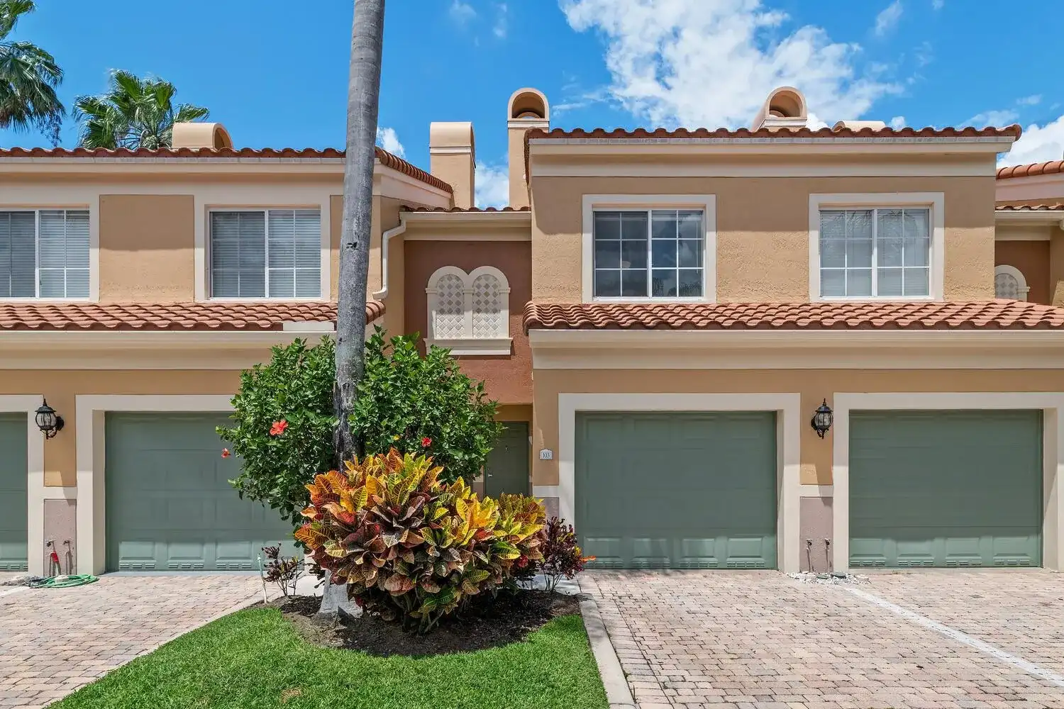 11775 St Andrews Place # 103, Wellington FL 33414