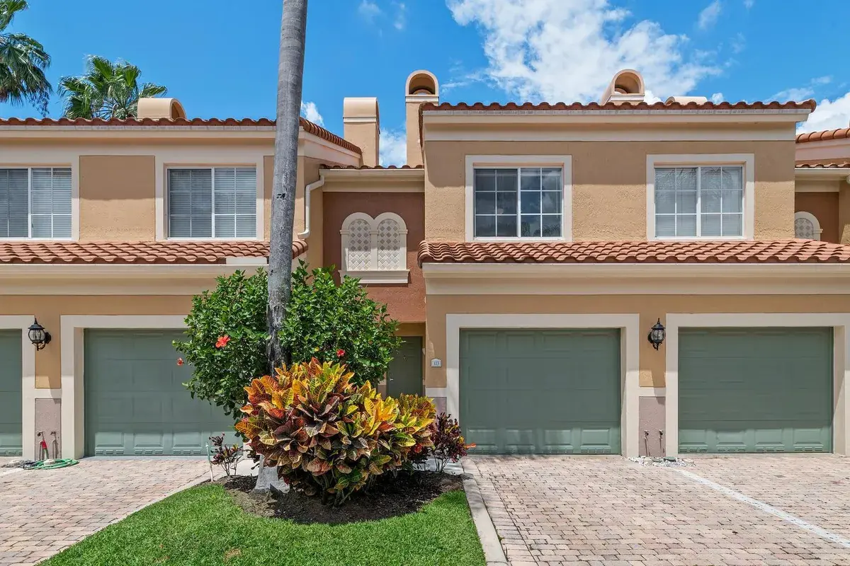 11775 St Andrews Place # 103, Wellington FL 33414