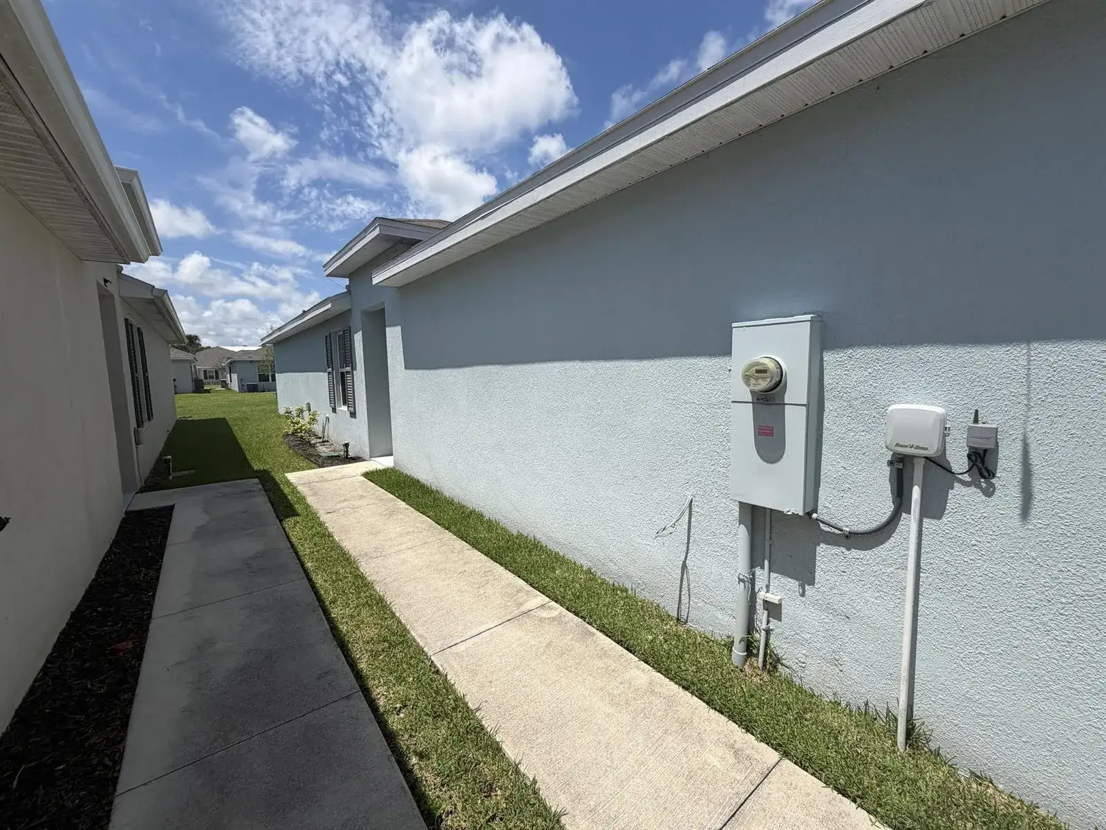 845 Persimmon Place, Fort Pierce FL 34981 photo 3