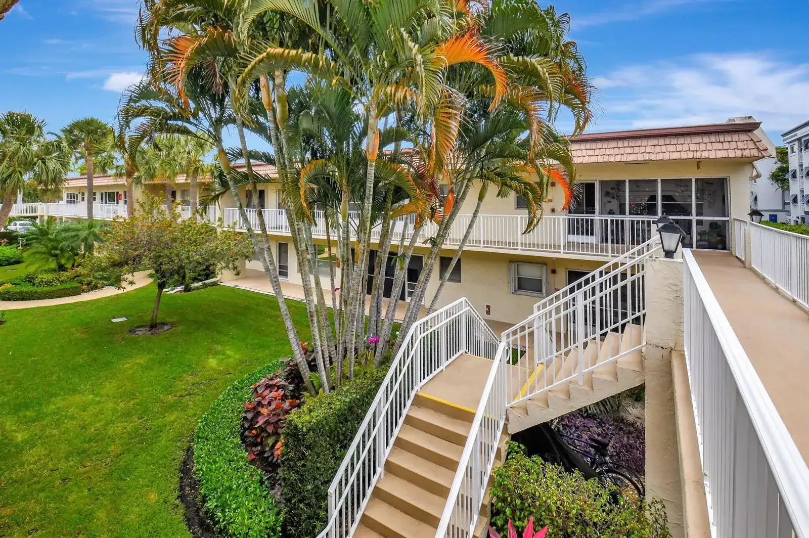 638 Snug Harbor Drive # E11, Boynton Beach FL 33435 photo 3