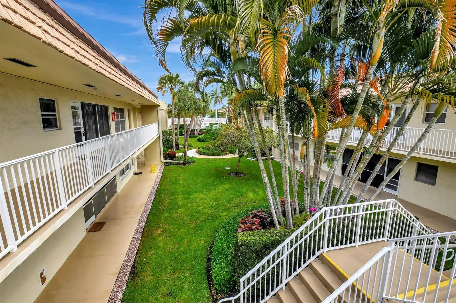 638 Snug Harbor Drive # E11, Boynton Beach FL 33435 photo 4