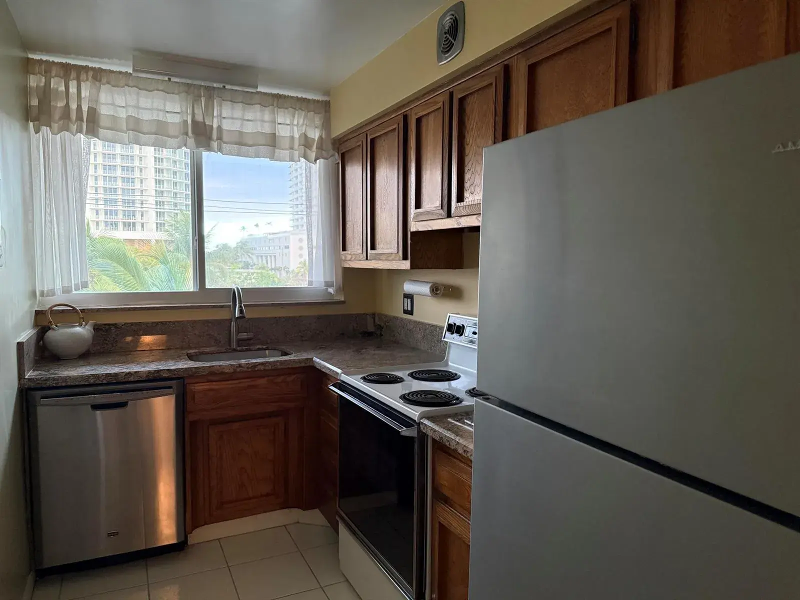524 Orton Avenue # 403, Fort Lauderdale FL 33304