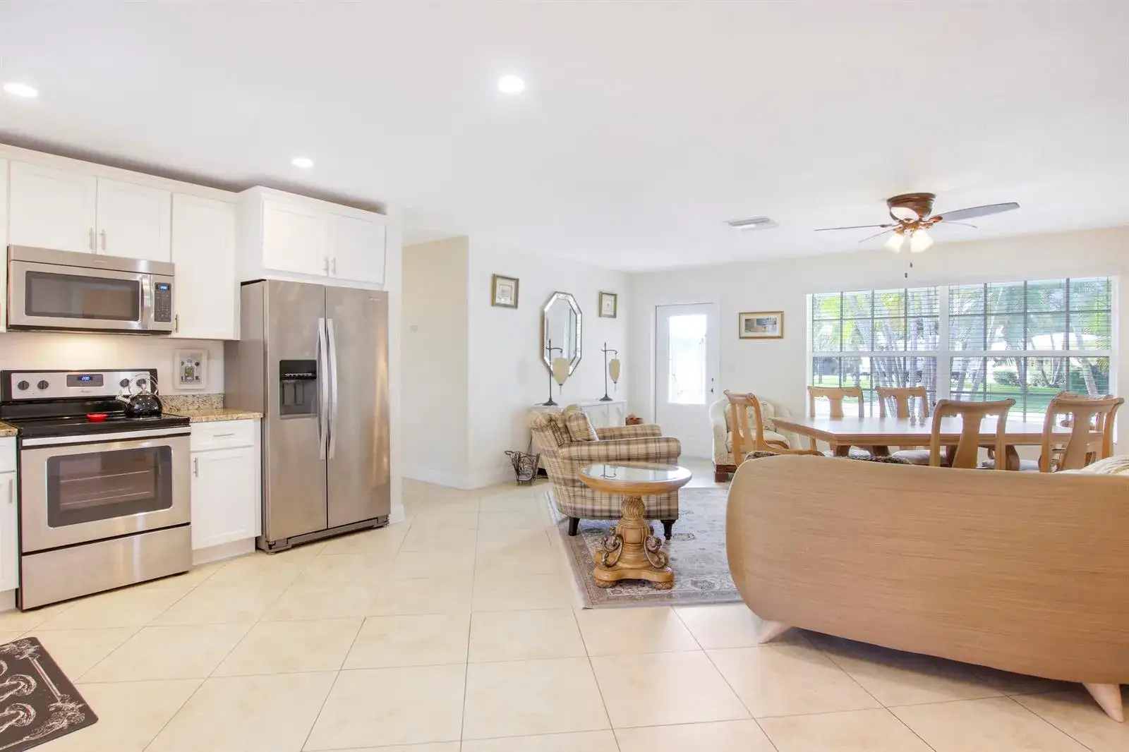 19185 SE Homewood Avenue, Jupiter FL 33469 photo 3