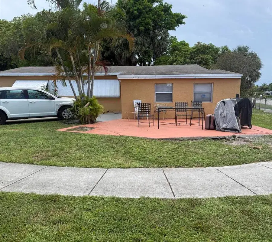 2071 NW 29th Terrace, Fort Lauderdale FL 33311