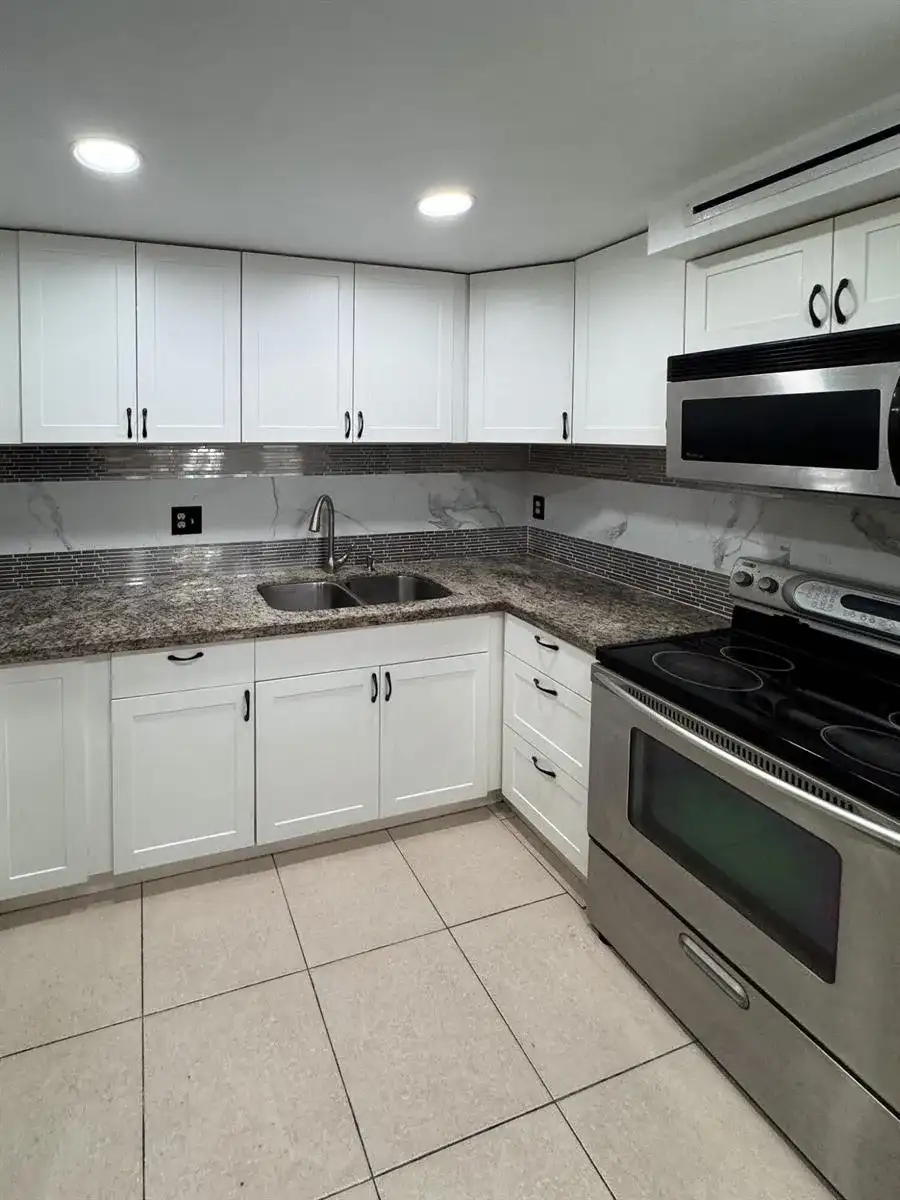 4166 Inverrary Drive # 104, Lauderhill FL 33319