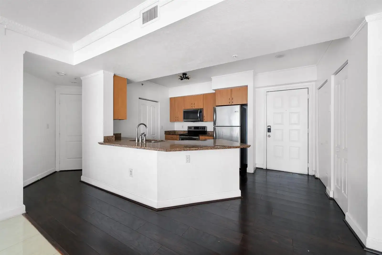 1830 Radius Drive # 405, Hollywood FL 33020 photo 3