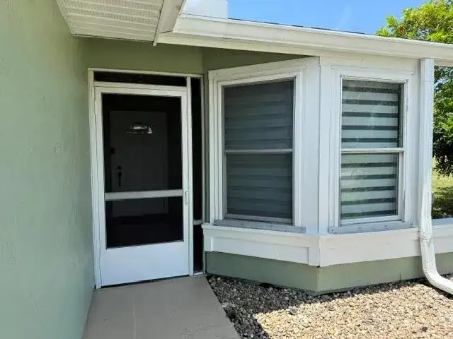 1478 SE Larkwood Circle, Port St. Lucie FL 34952 photo 3