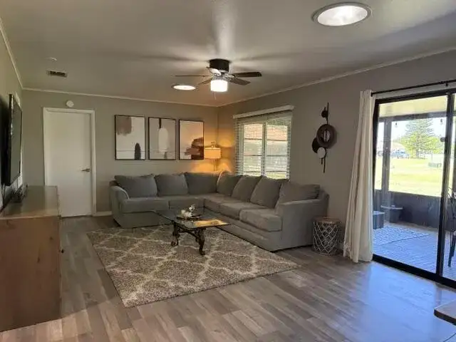 1478 SE Larkwood Circle, Port St. Lucie FL 34952 photo 4