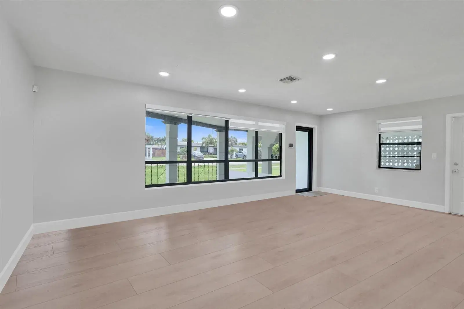 1054 Wyoming Avenue, Fort Lauderdale FL 33312