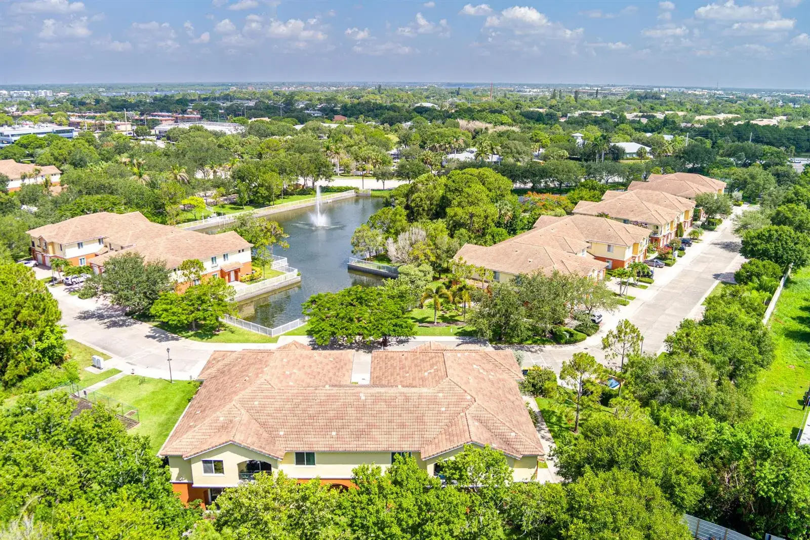 58 SE Palermo Court # 104, Stuart FL 34994 photo 3