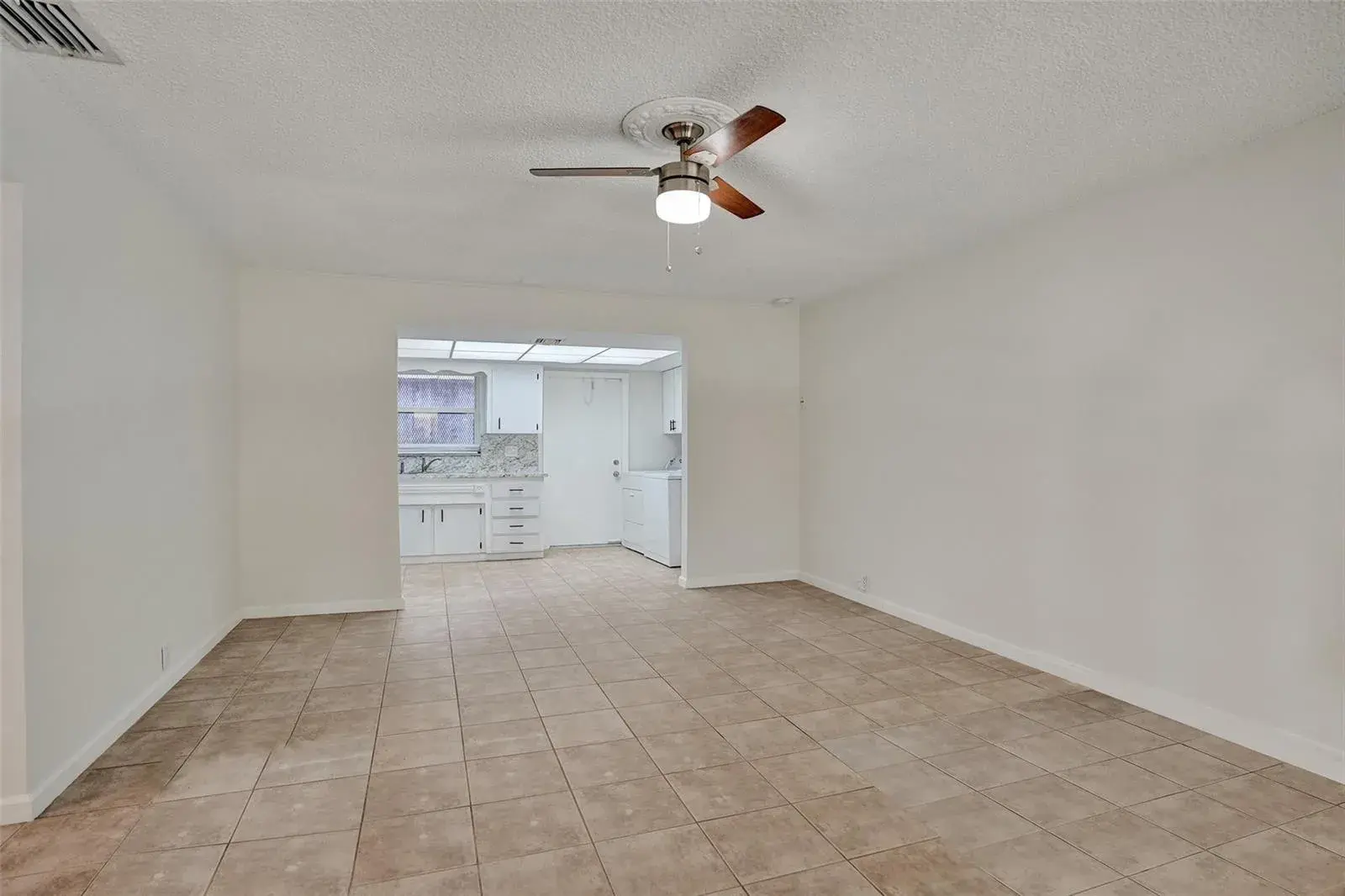 4240 NW 21st Avenue # 2, Oakland Park FL 33309 photo 2