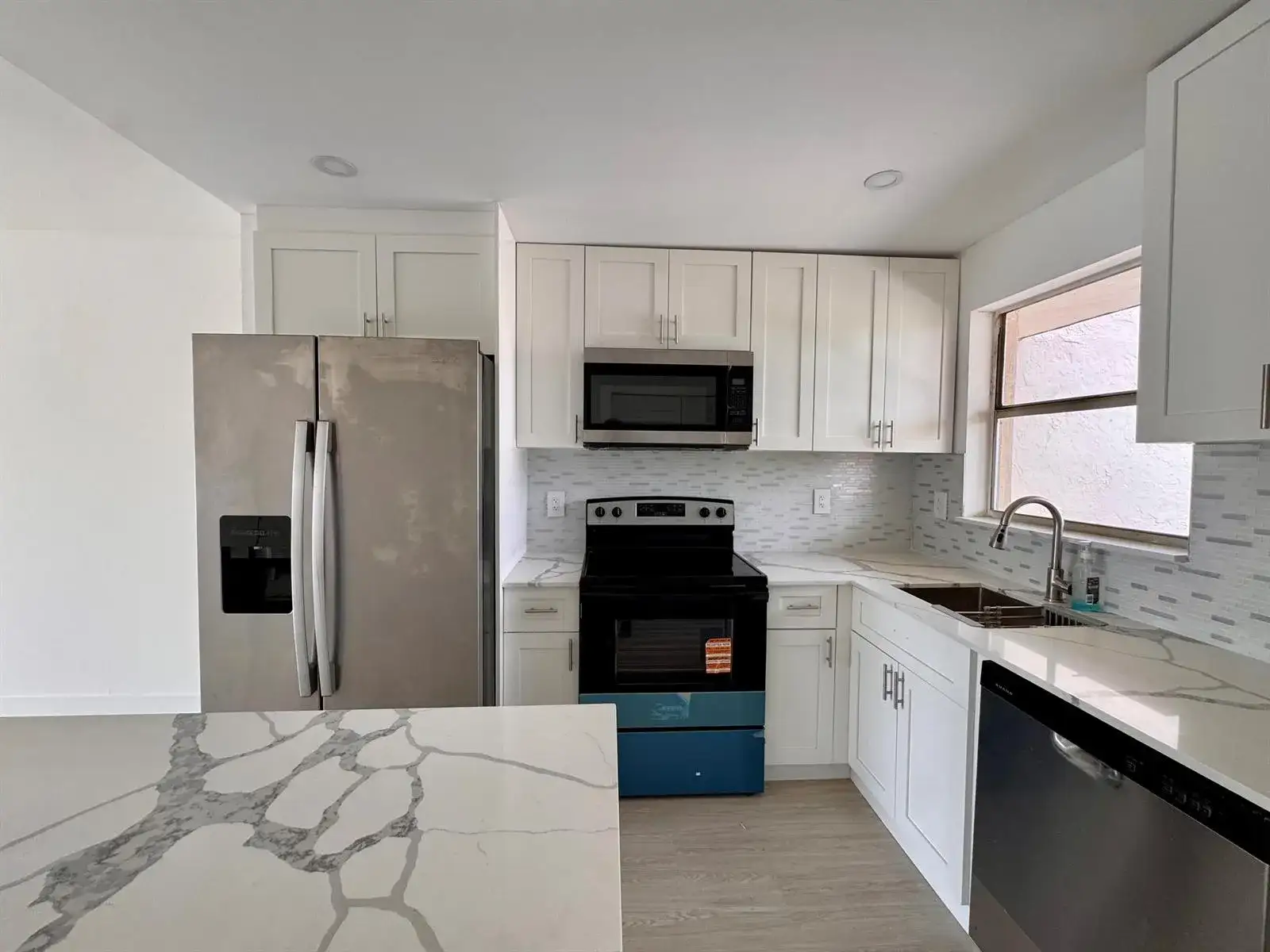2831 E Sunrise Lakes Drive E # 311, Sunrise FL 33322 photo 4
