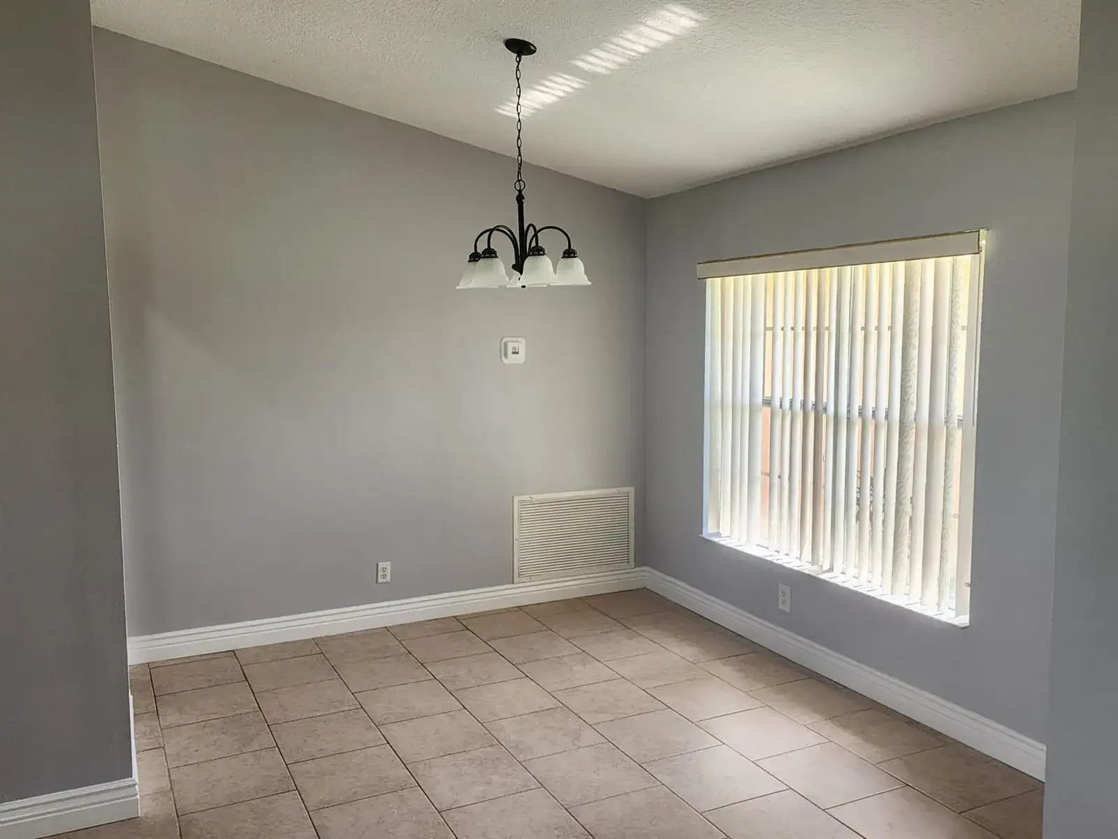 425 SW Mccomb Avenue, Port St. Lucie FL 34953 photo 2