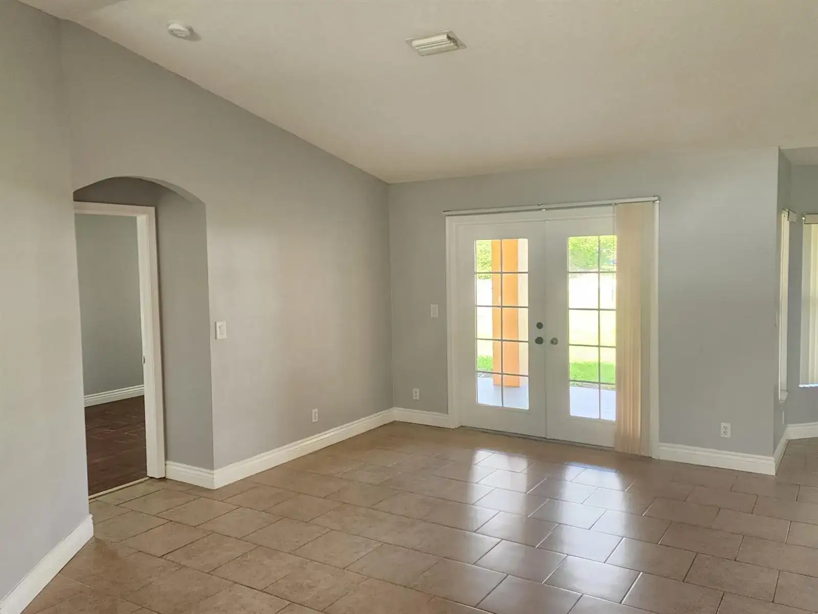 425 SW Mccomb Avenue, Port St. Lucie FL 34953 photo 3