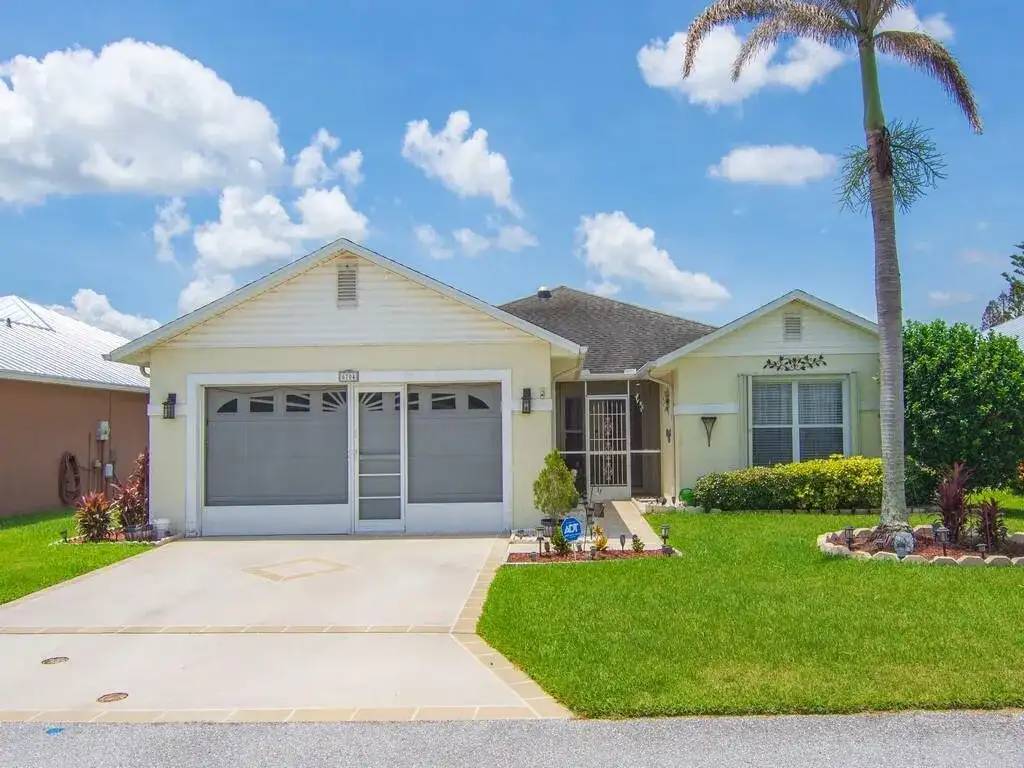 6704 Picante Circle, Fort Pierce FL 34951 photo 3