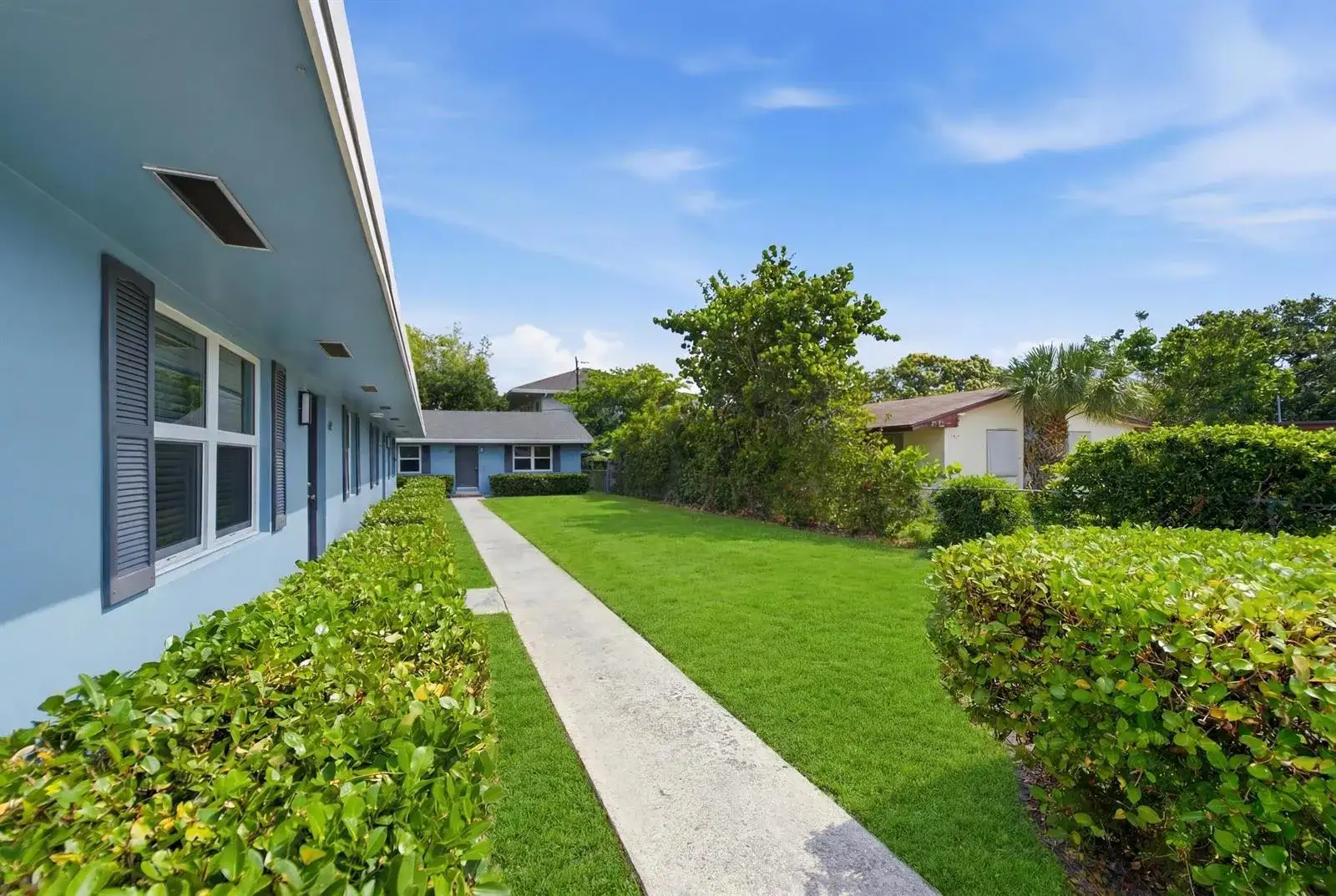 351 Wickline Boulevard, Lantana FL 33462 photo 4
