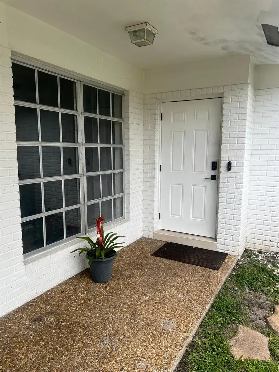8586 NW 23rd Manor, Coral Springs FL 33065 photo 5
