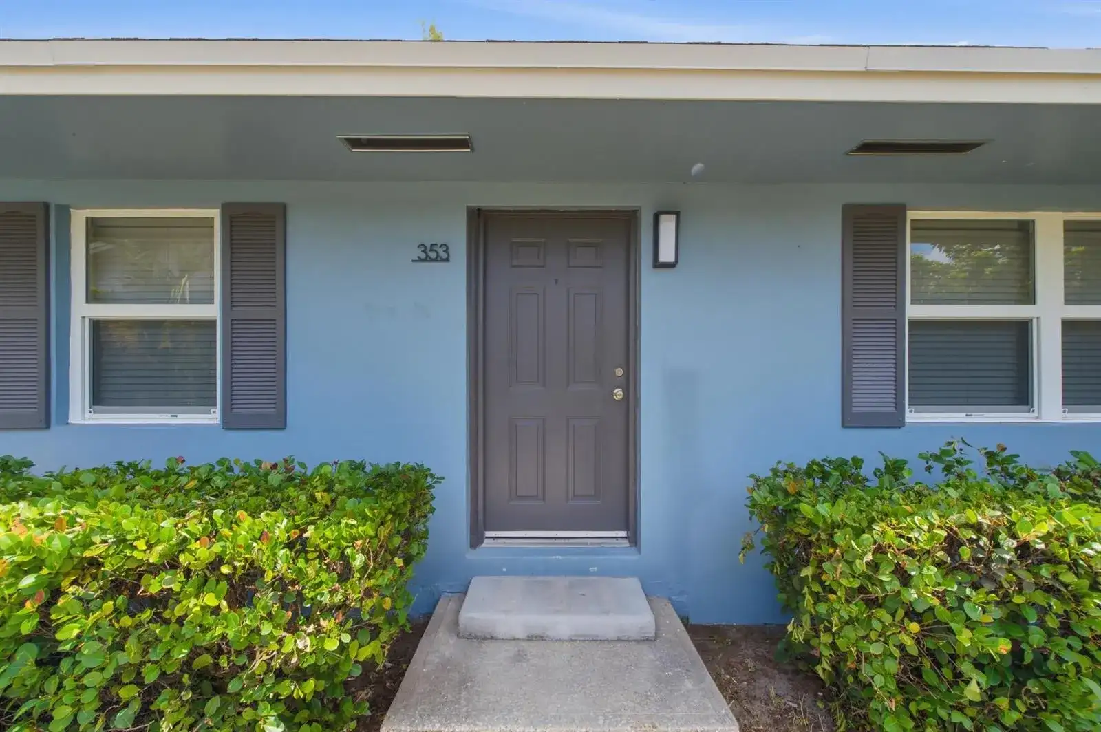 353 Wickline Boulevard, Lantana FL 33462 photo 4
