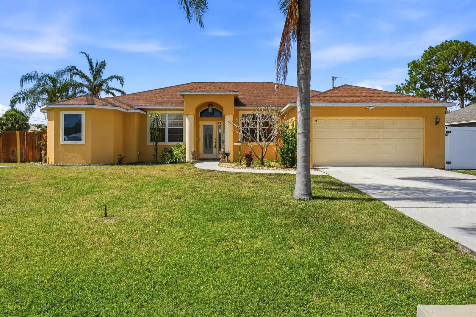 1202 SW San Esteban Avenue, Port St. Lucie FL 34953