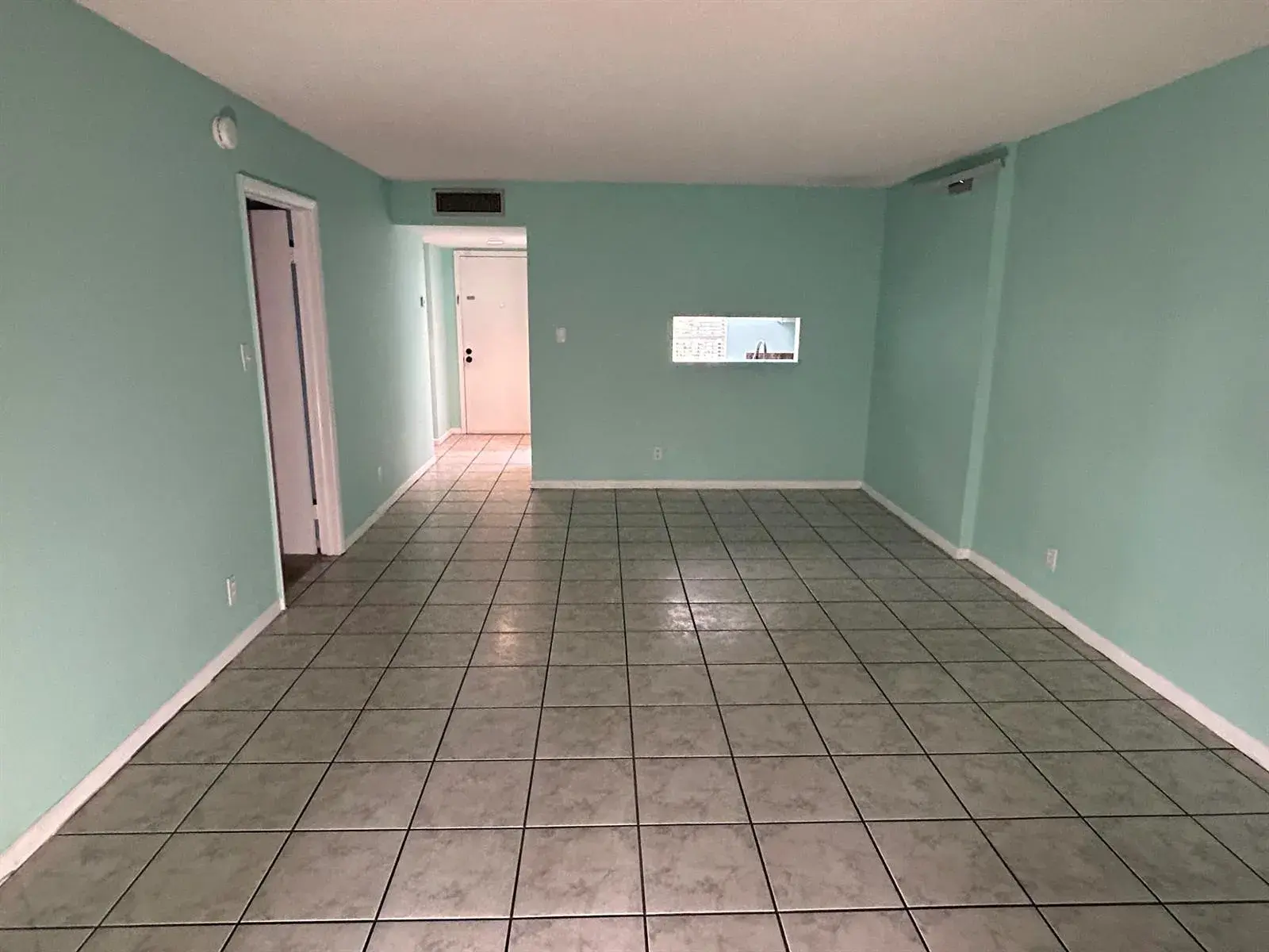 3301 NW 47th Terrace # 210, Lauderdale Lakes FL 33319