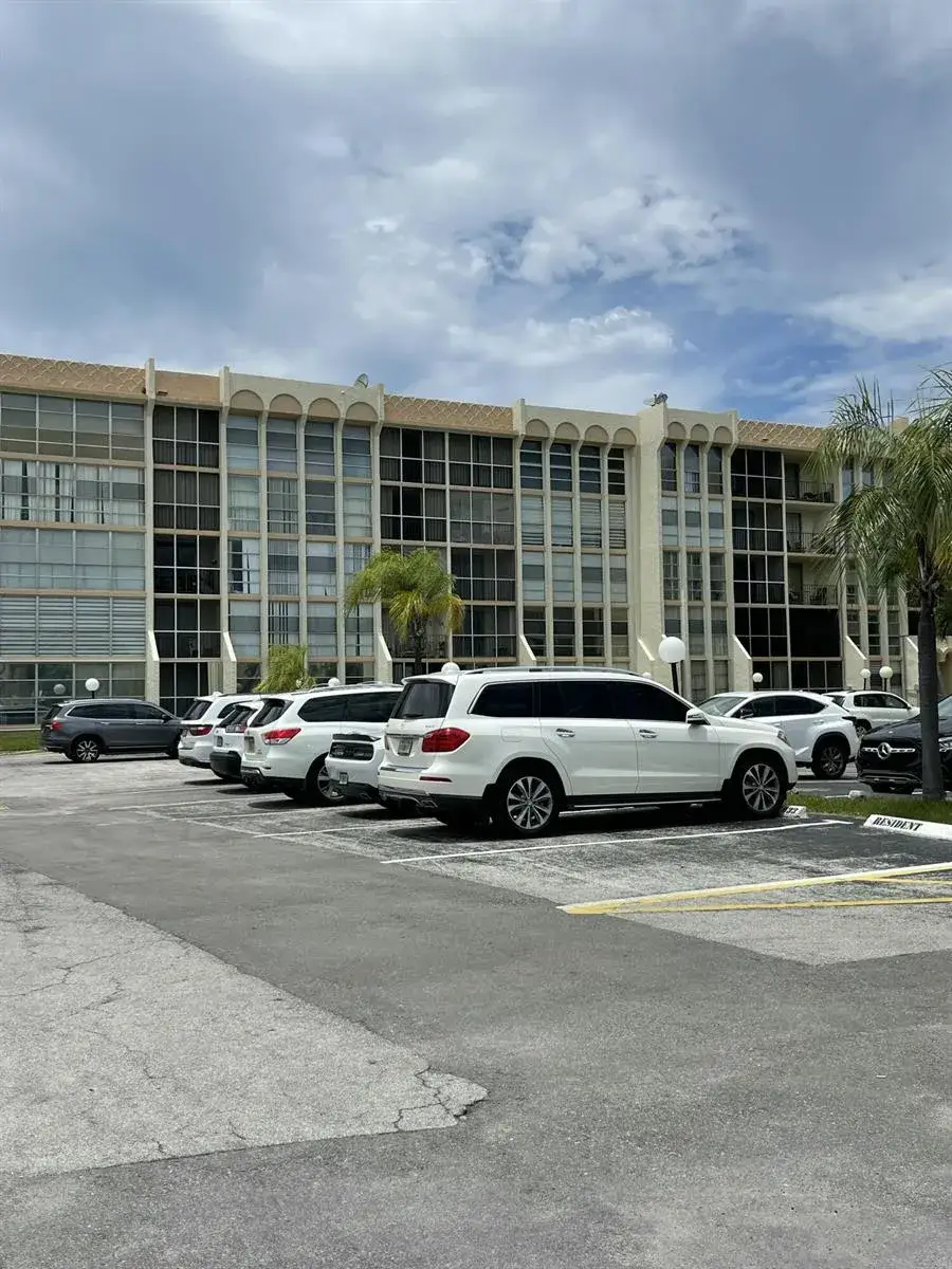 801 Three Islands Boulevard # 306, Hallandale Beach FL 33009