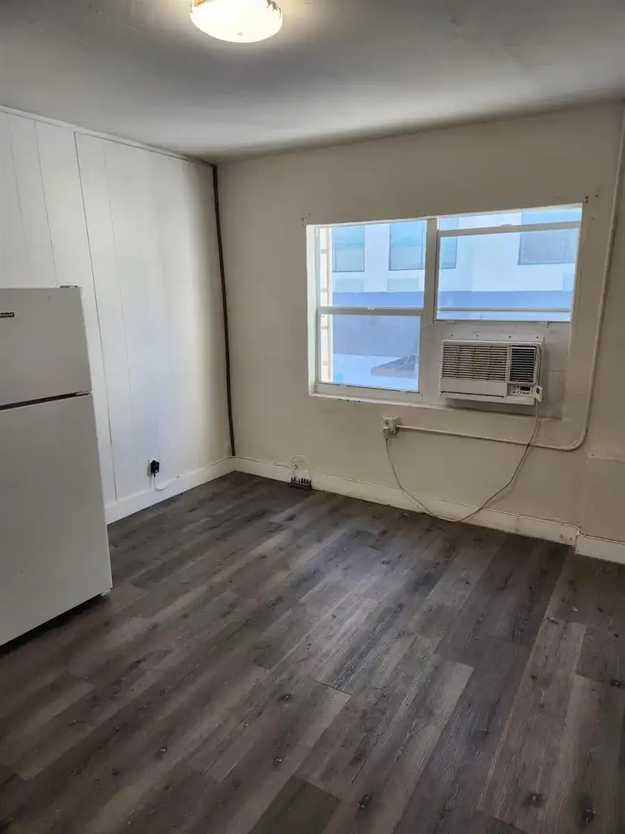50 N Federal Highway # 4, Dania Beach FL 33004 photo 5