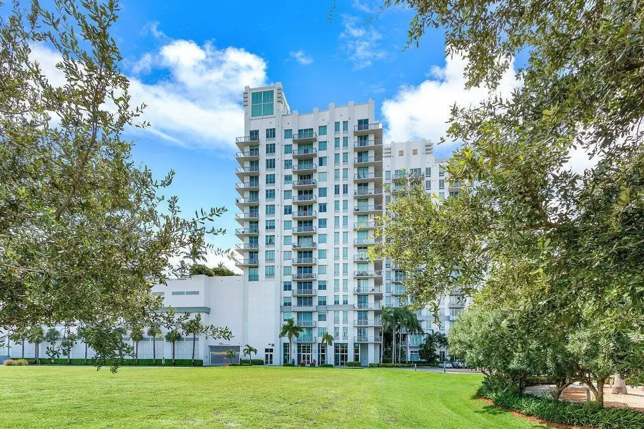 300 S Australian Avenue # 1418, West Palm Beach FL 33401 photo 2