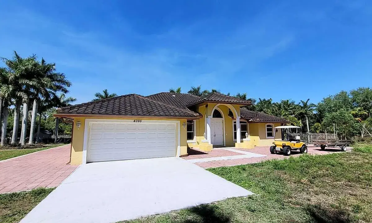 4095 Windmill Road, Loxahatchee FL 33470