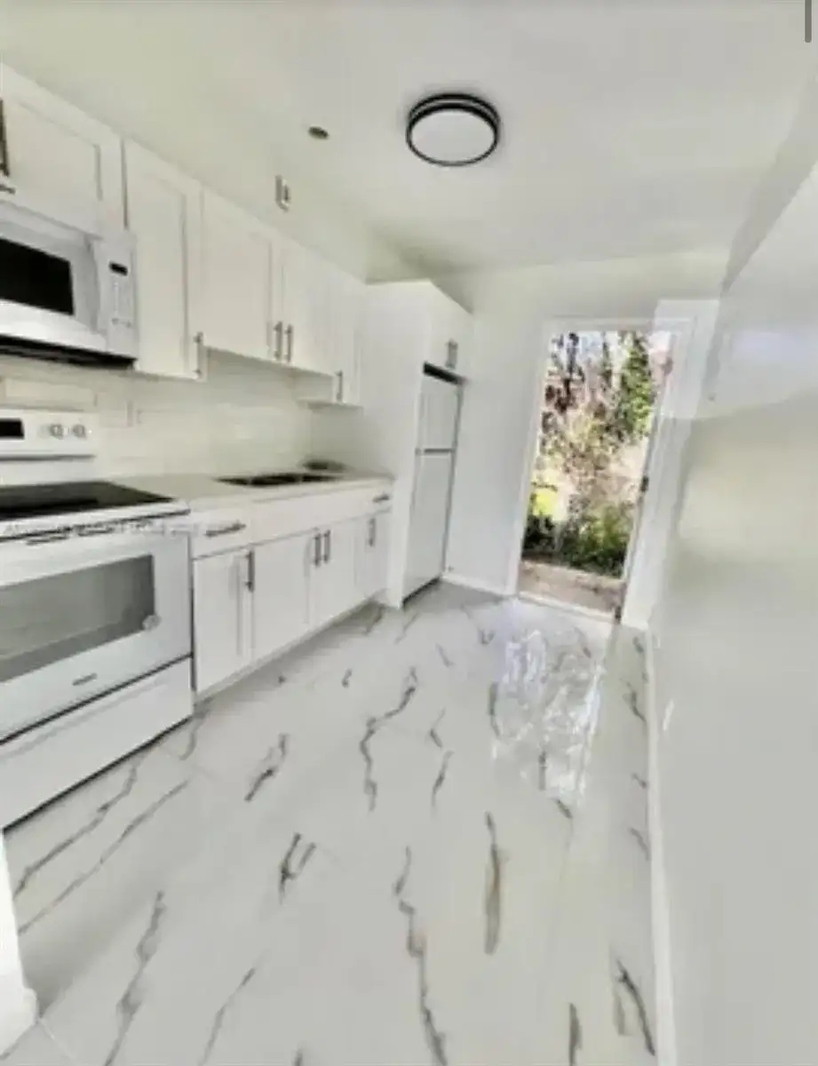 4951 SW 26th Avenue # 2, Dania Beach FL 33312 photo 3
